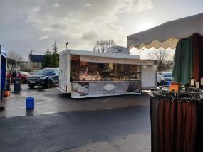 sur le marché de Caudebec-Lès-Elbeuf un vendredi matin 